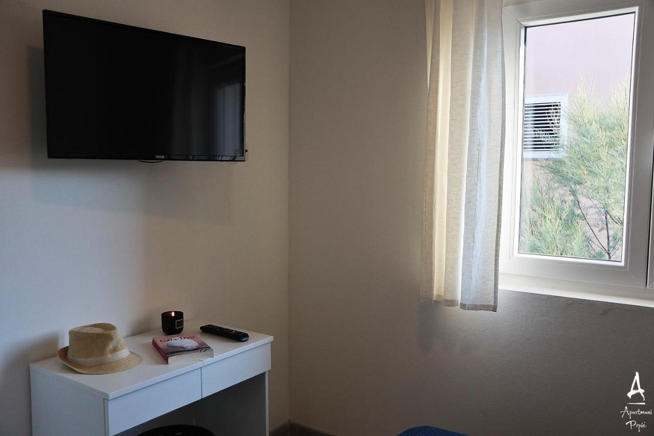 Apartmani Prpic Ražanac Eksteriør billede